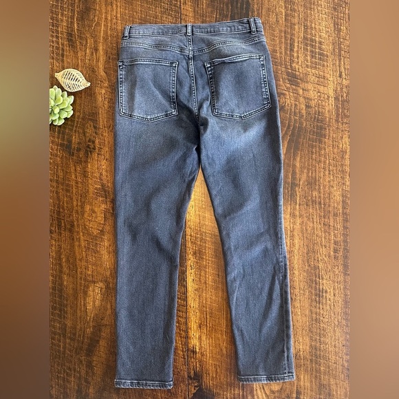 Reformation | High-rise Skinny Straight Ankle Length Jeans in Avalon (Gray) - Picture 2 of 9